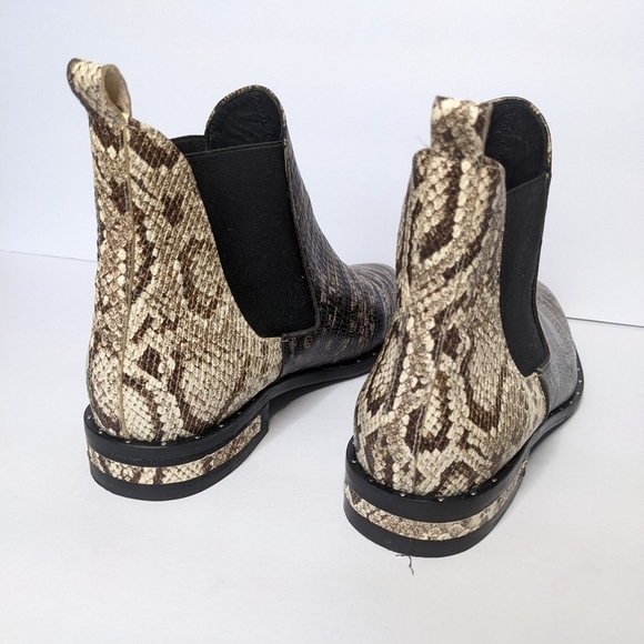 Freda Salvador Snake-Printed Skin Italian Leather Chelsea Boots Bootie Size 7 - Picture 11 of 14